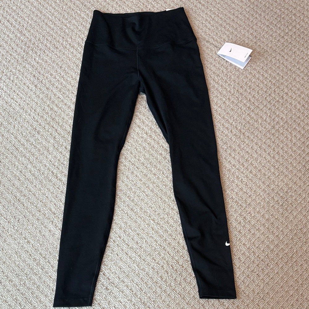 NWT Nike One Full Length Leggings- Size Small - Picture 2 of 8